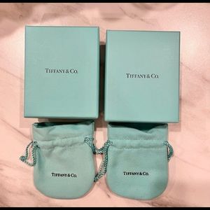 \- Genuine Tiffany & Co. 4x3x1.5 boxes